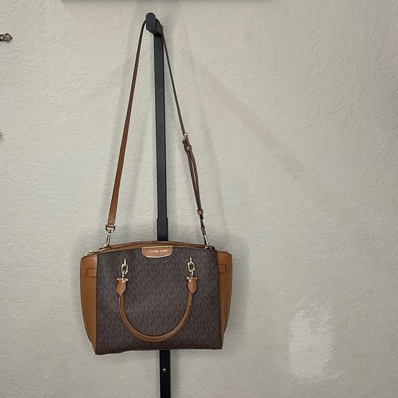 Michael Kors Handbags - Michael Kors NEW Brown and Tan Shoulder Bag with small white mark